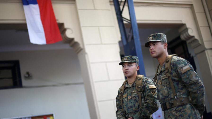 Comicios locales en Chile marcados por error en censo y temor a la abstención 