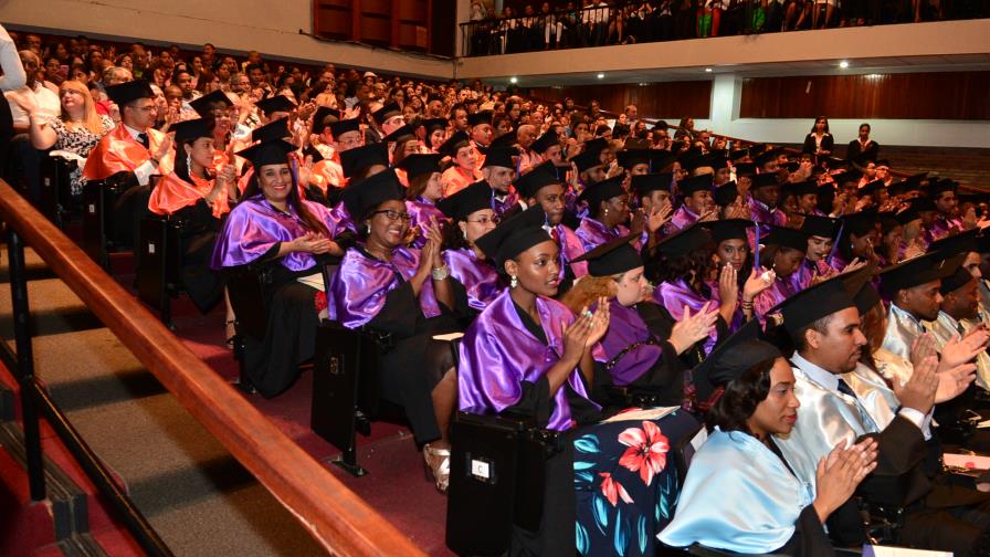 Inafocam y Unicda gradúan especialistas en la enseñanza de inglés Inafocam y Unicda gradúan especialistas en la enseñanza de inglés
