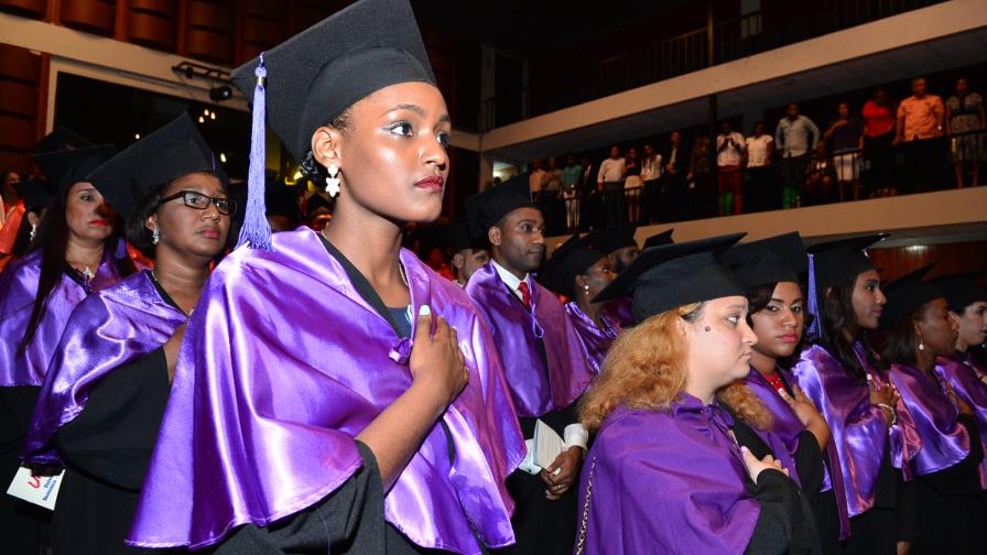 Inafocam y Unicda entregan nuevos profesionales y especialistas en la enseñanza del idioma inglés