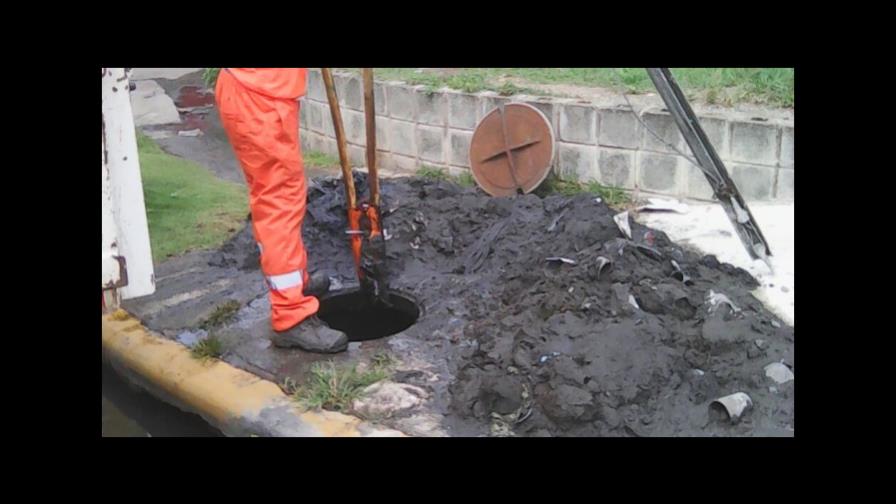 Obras públicas interviene más de 300 imbornales en 48 horas 