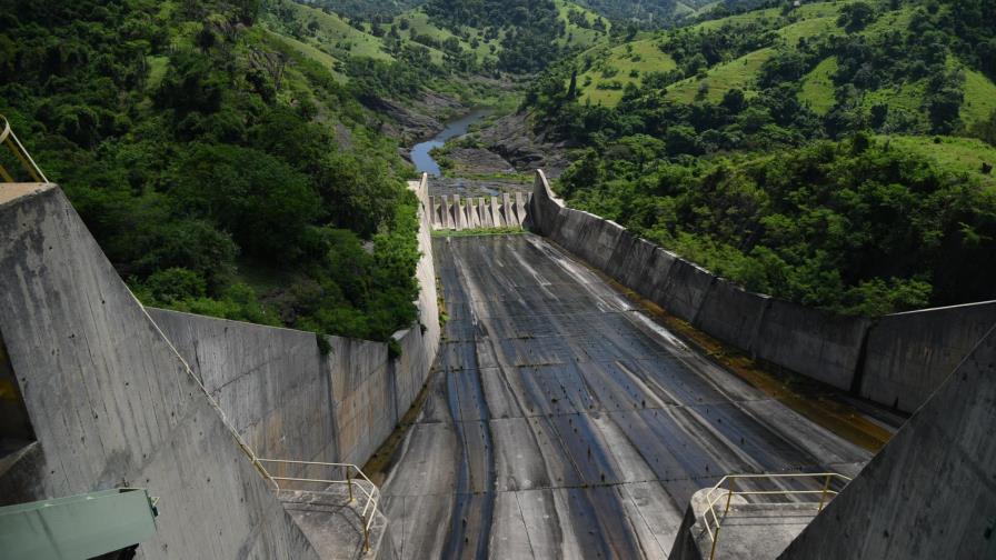 Empeora el deterioro de la carretera de la Presa Tavera