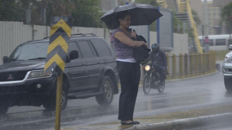 Mantienen 22 provincias en alerta verde por vaguada en el territorio