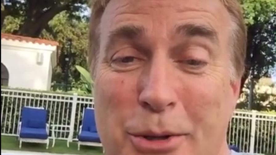 Wally Brewster niega rumores de que dejaría el país; solo “a ver los Cubs”