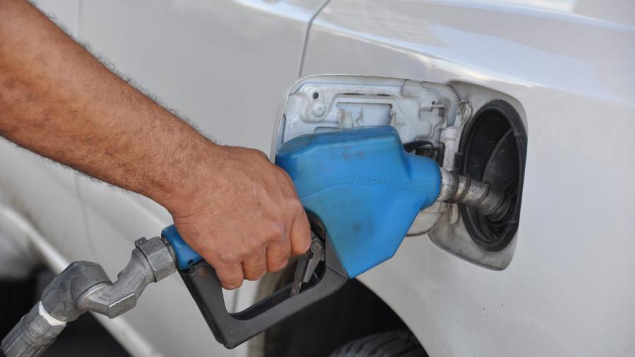 Proponen prohibir los vehículos que usan combustibles fósiles a partir de 2030