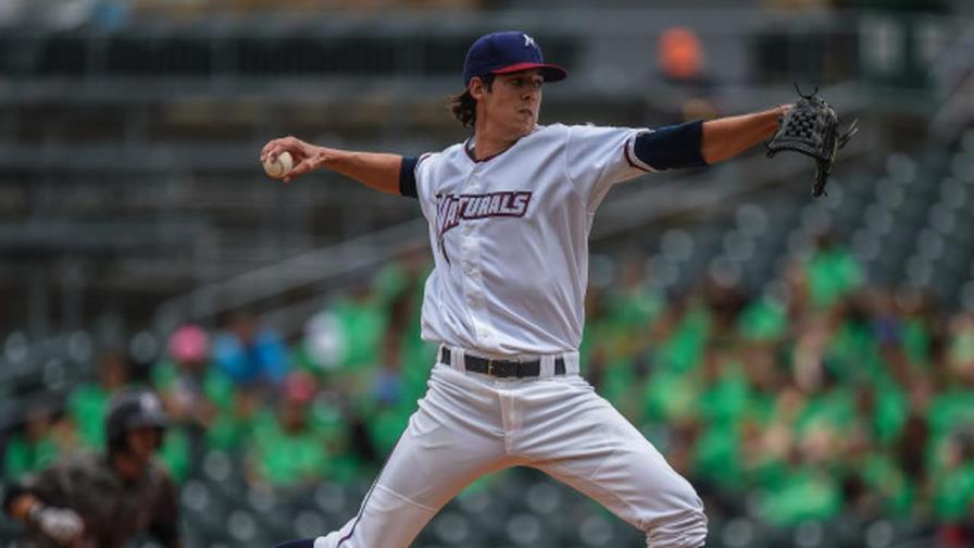  Luke Farrell iniciará en la primera visita al corral