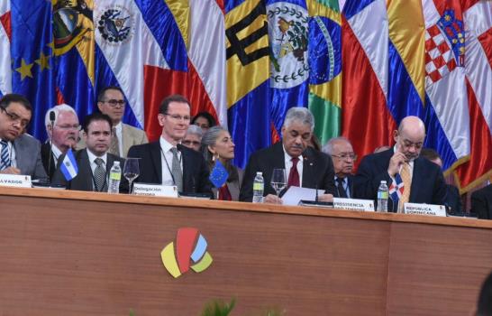 Canciller Vargas Maldonado da apertura a reunión de ministros de la CELAC y de la Unión Europea
