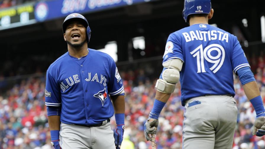 Azulejos presentarían ofertas a Bautista y Encarnación