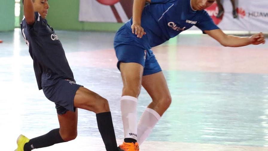 Doce colegios pasan a segunda ronda en etapa capitaleña de la Copa de Futsal Claro 