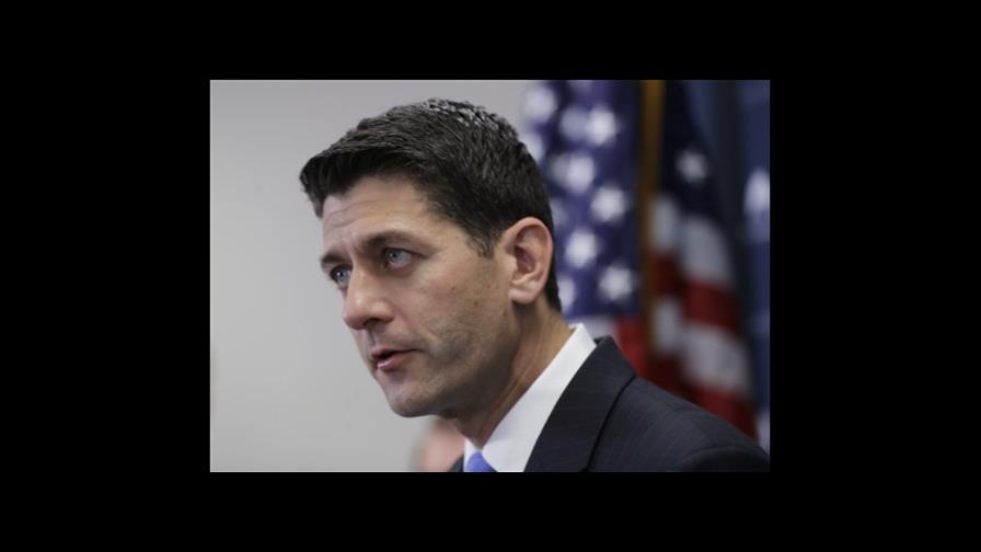 Ante rezago de Trump, republicanos prometen frenar a Clinton 