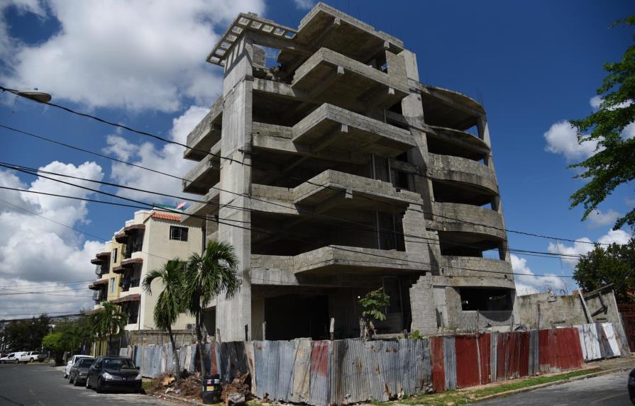 Una obra que preocupa a residentes en Miraflores 