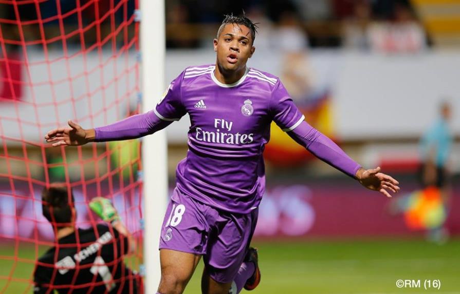 VÍDEO: Dominicano Mariano Díaz marca su primer gol en partido oficial con el Real Madrid