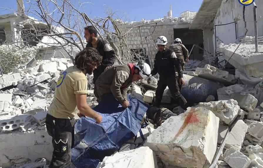 Ataques aéreos matan 22 niños y seis maestros en Siria