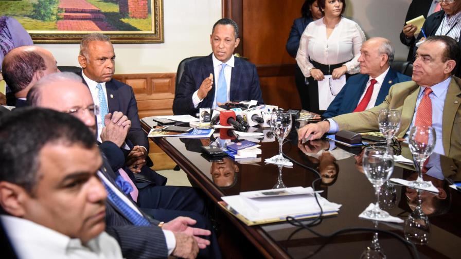 Afirman ahora es el mejor momento para citar a los senadores del Tucanogate