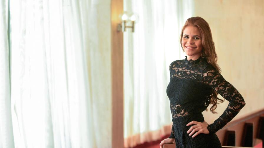 Laura Lebrón, de mujer a niña