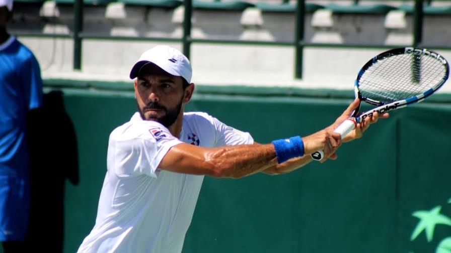 Víctor Estrella iguala Copa Davis para Dominicana 