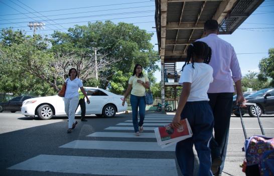 La construcción del puente peatonal de la  Gasset lleva más de 12 años paralizada