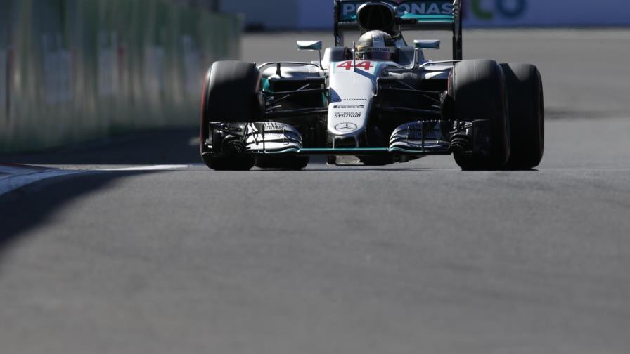 Lewis Hamilton se apodera de la pole en México 