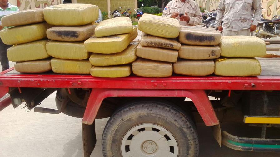 Decomisan 230 libras de marihuana y 270 sacos de ajo en zona fronteriza