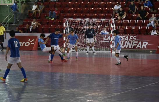 Loyola, Teresita, Lux Mundi e Iberia están en la semifinal del futsal