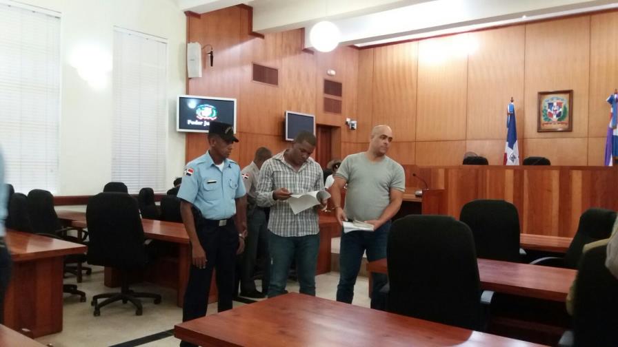 Sólo cuatro personas a juicio por integrar supuesta red de extorsión en OISOE