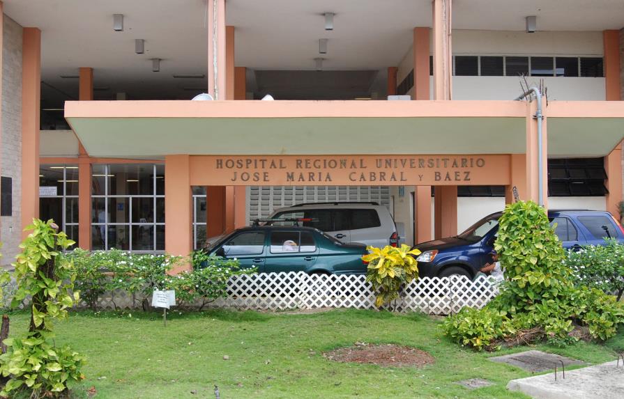 Investigan casos de tuberculosis en personal del hospital Cabral y Báez