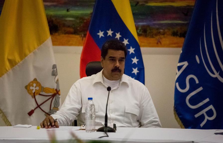 Presidente Maduro anuncia su nuevo programa de radio “La hora de la salsa”