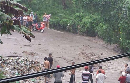 Lluvias dejan un menor ahogado y siete casas destruidas en Espaillat