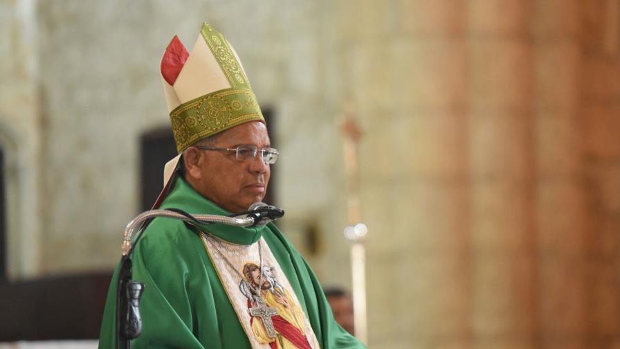 Arzobispo Ozoria critica jolgorios durante velatorios y entierros Arzobispo Ozoria critica jolgorios durante velatorios y entierros