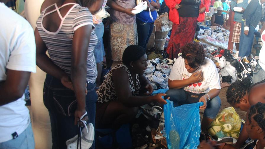 Ladrones tienen “al garete” a comerciantes del mercado fronterizo de Dajabón Ladrones tienen “al garete” a comerciantes del mercado fronterizo de Dajabón