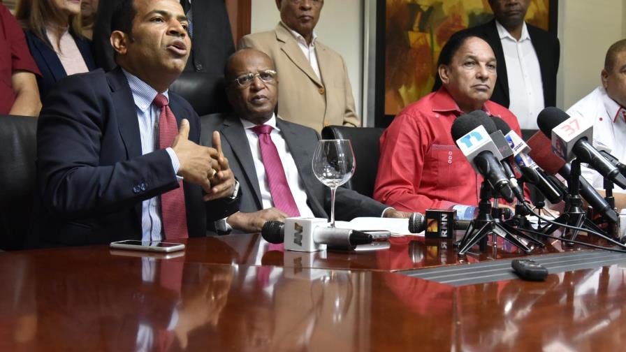 La OTTT desautoriza aumentos de pasajes y dirigencia choferil se divide La OTTT desautoriza aumentos de pasajes y dirigencia choferil se divide