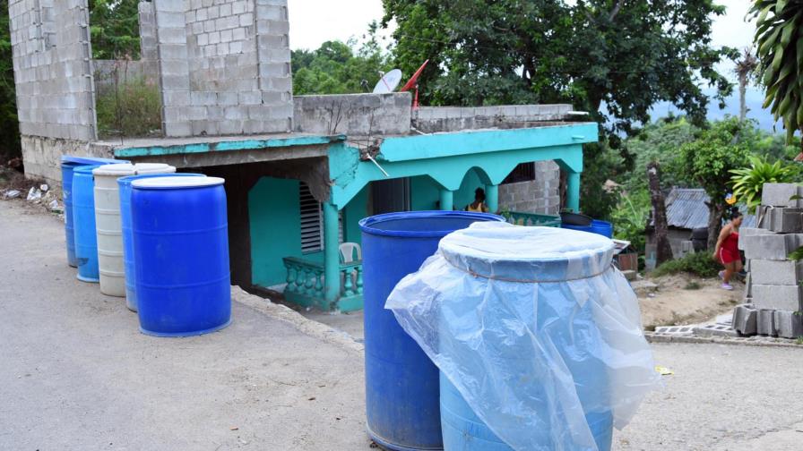 Baitoa, más de 30 años sin acueducto Baitoa, más de 30 años sin acueducto