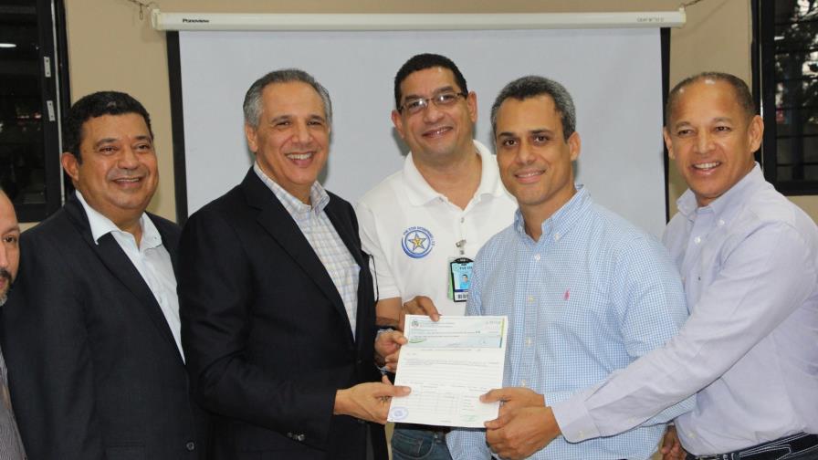 El Gobierno busca crear 2,000 nuevos empleos en La Vega El Gobierno busca crear 2,000 nuevos empleos en La Vega