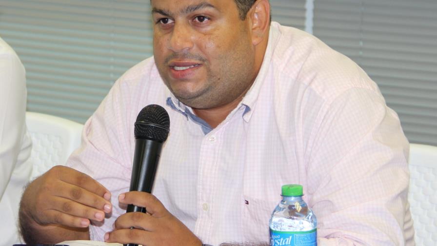 Dueños de farmacias acusan a las ARS de exigir descuentos de forma irregular