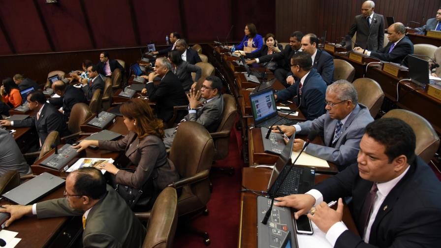 Aprueban proyecto de ley sustituye por bonos préstamo plantas carbón  