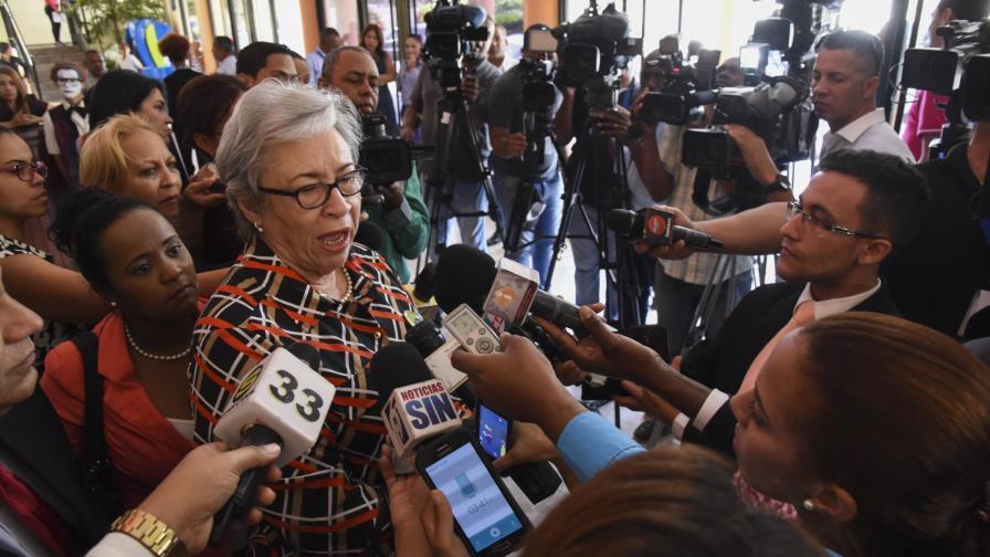 Ministra asegura no hay más casos de tuberculosis en el hospital Cabral y Báez Ministra asegura no hay más casos de tuberculosis en el hospital Cabral y Báez