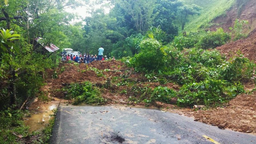 El COE reduce a 10 las provincias en alerta; se acerca otro sistema frontal El COE reduce a 10 las provincias en alerta; se acerca otro sistema frontal