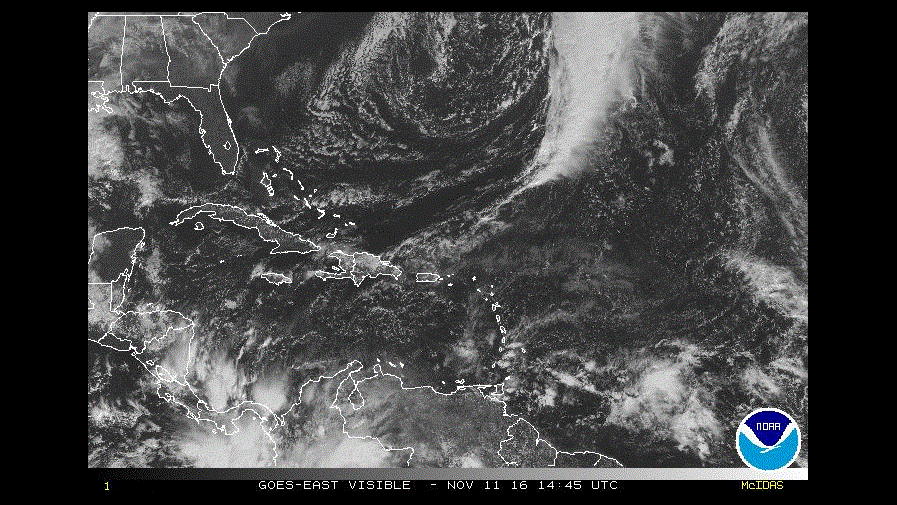 El COE mantiene 10 provincias en alerta por las lluvias