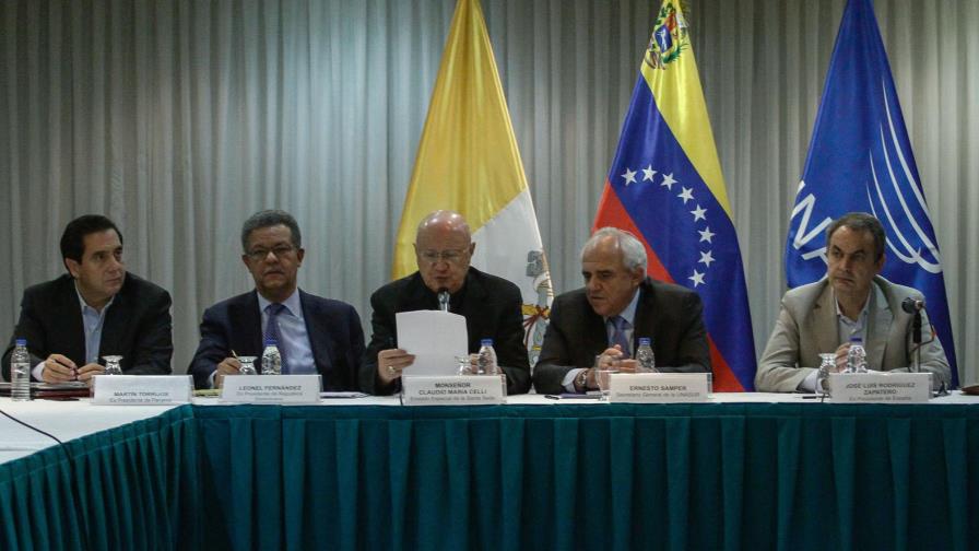Gobierno y oposición venezolana reanudan discusiones en las mesas de diálogo