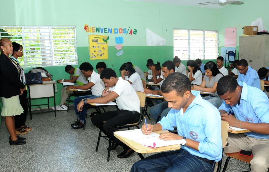 Ministerio de Educación suspende docencia hoy en cuatro provincias