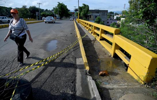 Lluvias dejaron 27 casas destruidas en Santiago y centenares afectadas