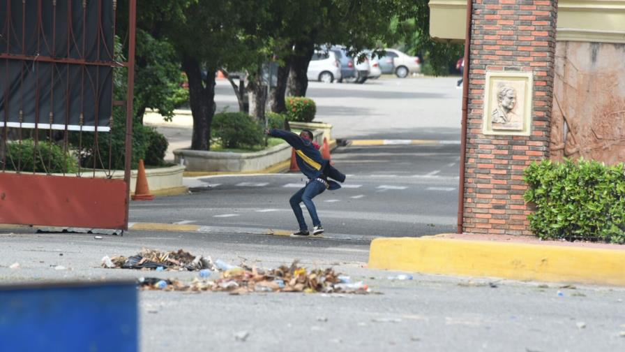 Vicerrector advierte sucesos de la UASD “no son movilizaciones estudiantiles”