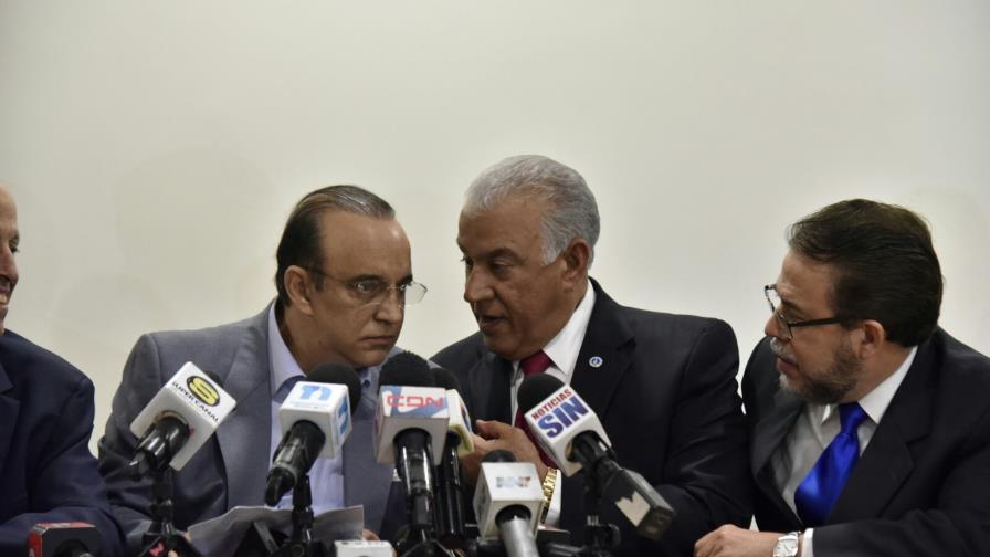 Partidos opositores rechazan forma en que escogieron a miembros de la JCE