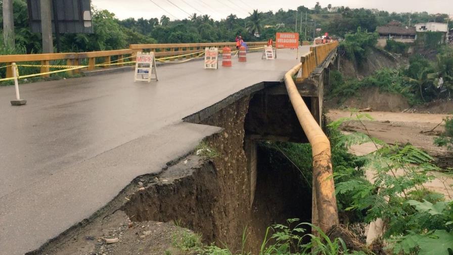 Colapso de vías por lluvias obstaculiza tránsito entre Santiago y Puerto Plata