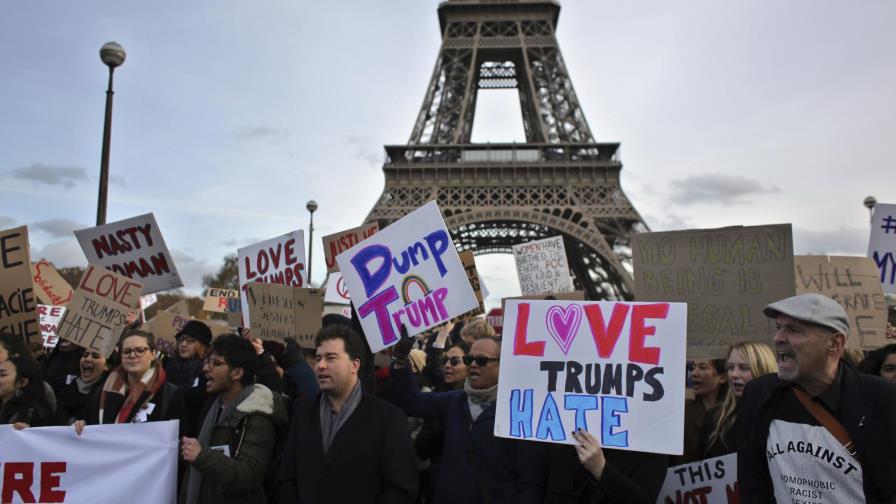 Multitudinaria protesta contra Trump en Francia 