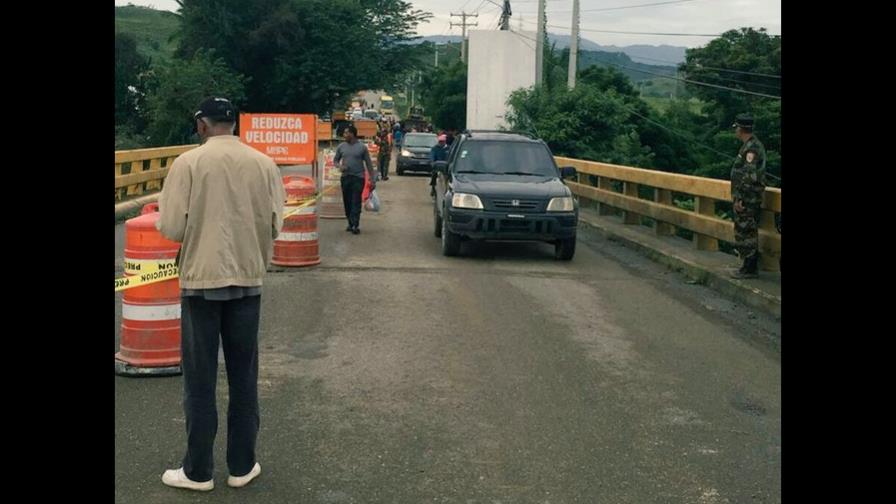 Obras Públicas reabre puente sobre río Bajabonico en Imbert