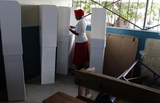 Consejo Electoral de Haití asegura “hasta ahora todo ha evolucionado con normalidad”