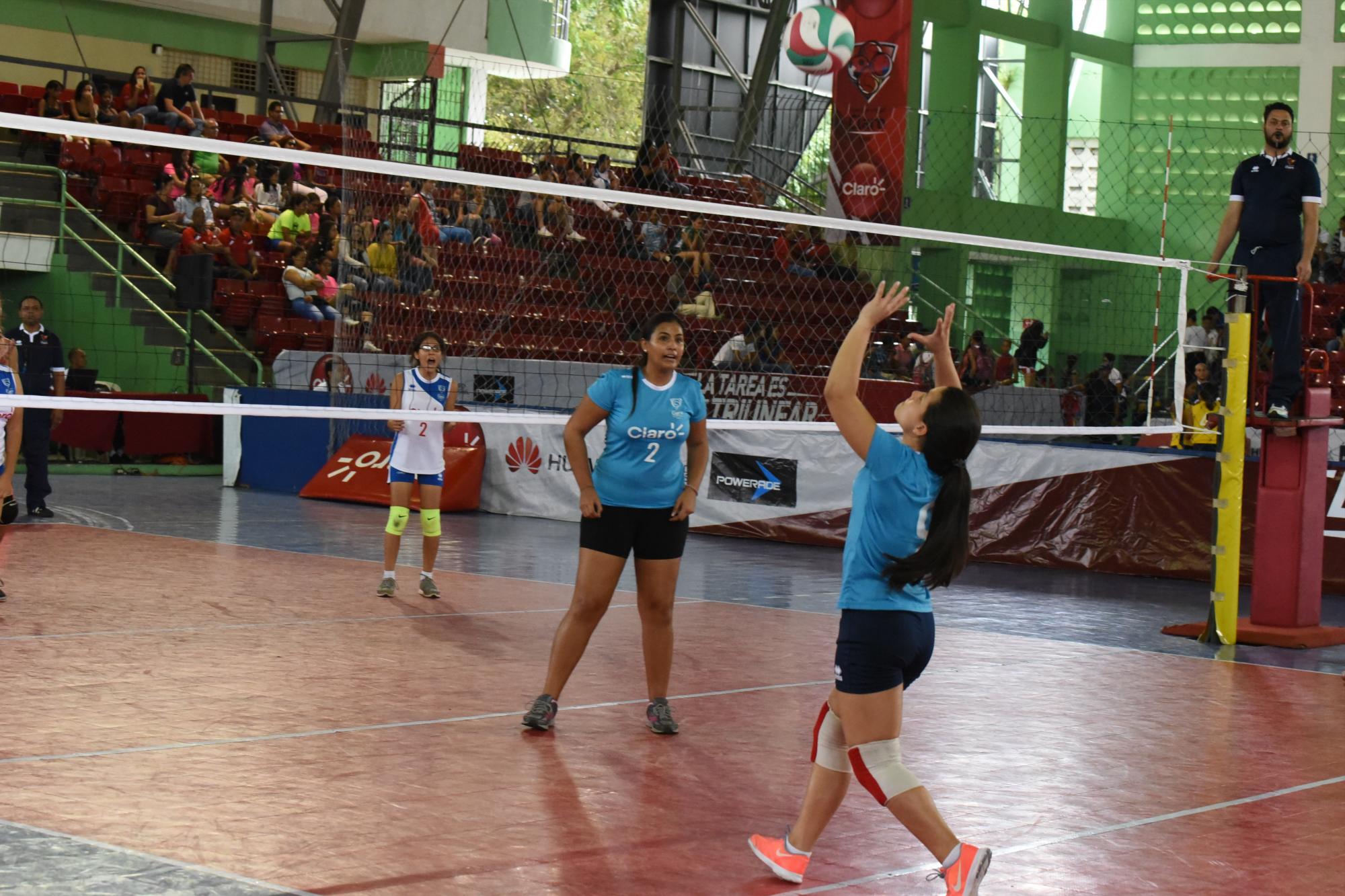 El torneo Claro de voleibol intercolegial femenino va a la segunda ronda, que se jugará a partir del sábado 26 en el Centro Olímpico Juan Pablo Duarte y Santiago.