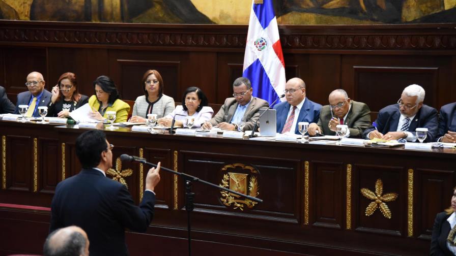 Aspirantes a la Cámara de Cuentas presentan propuestas a diputados