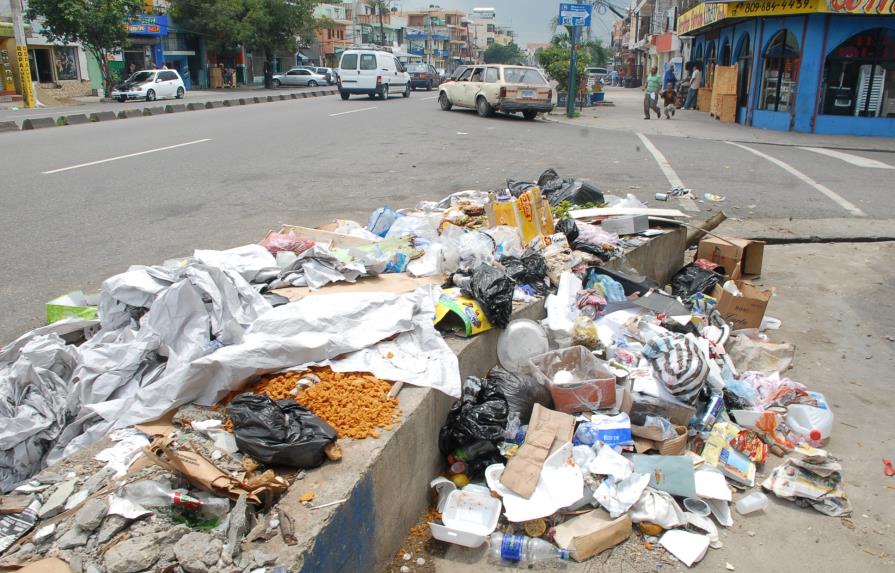 Distrito Nacional suma más sectores a la recolección nocturna de basura