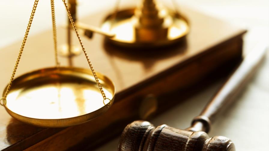 Distribuyen 105 años de prisión a 6 implicados en muerte de profesor en San Juan